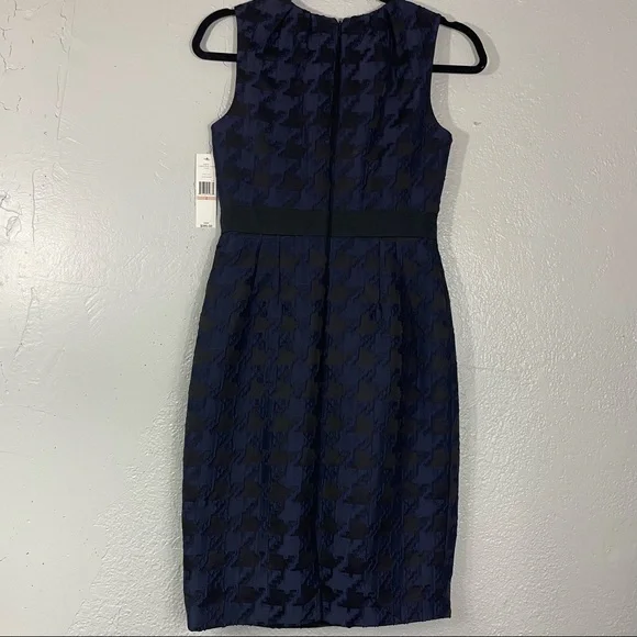 NWT Carmen Marc Valvo dress Size 2